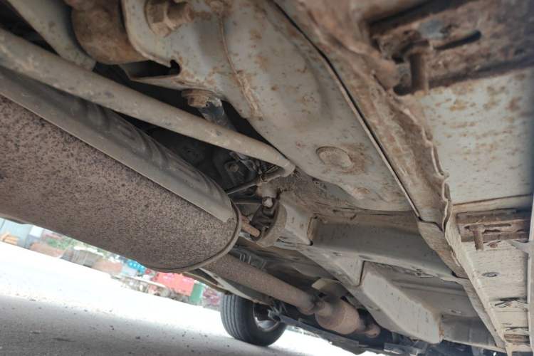 Used BYD S6 2011 2.4L Automatic Luxury Edition Chassis Rear Right