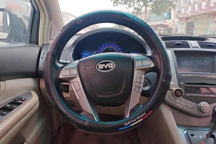 Used BYD S6 2011 2.4L Automatic Luxury Edition Steering Wheel