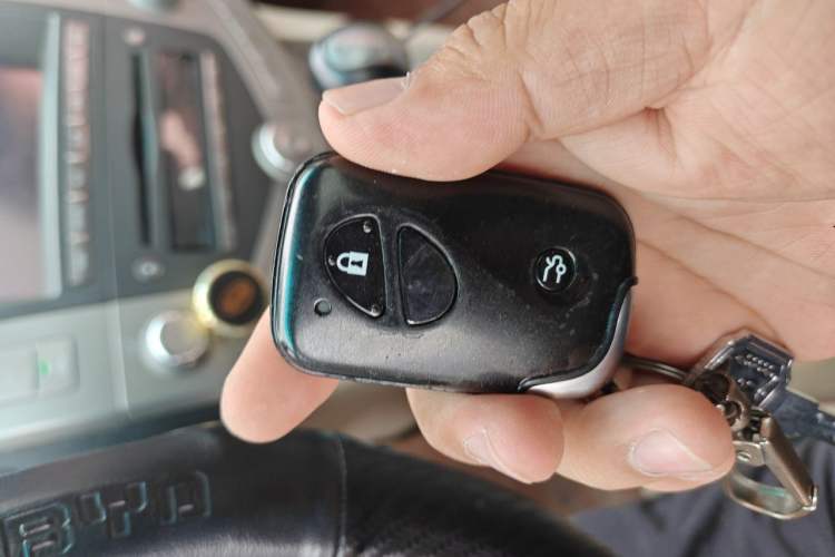 Used BYD S6 2011 2.4L Automatic Luxury Edition Vehicle Key
