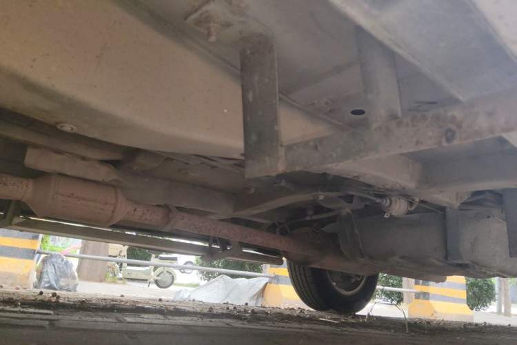 Used BYD S6 2011 2.0L Manual Luxury Edition Chassis Front Left