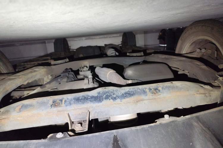 Used BYD S6 2011 2.0L Manual Luxury Version Chassis Front