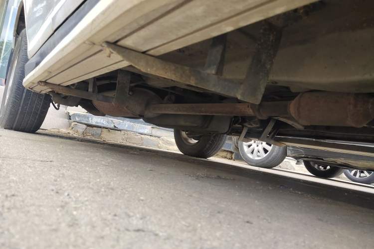 Used BYD S6 2011 2.0L Manual Luxury Edition Chassis Front Right