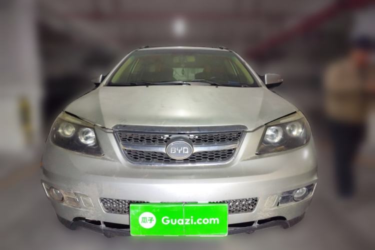 Used BYD S6 2011 2.0L Manual Luxury Version Front