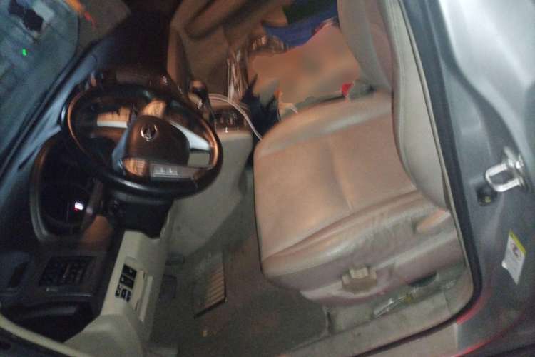 Used BYD S6 2011 2.4L Automatic Luxury Edition Left Front Seat