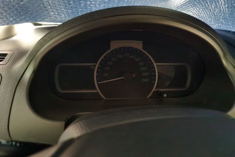 Used BYD S6 2011 2.0L Manual Luxury Version Odometer Close Up