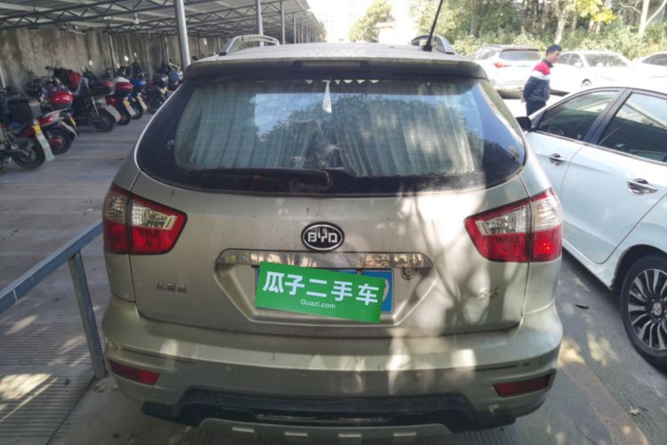 Used BYD S6 2011 2.0L Manual Luxury Version Rear