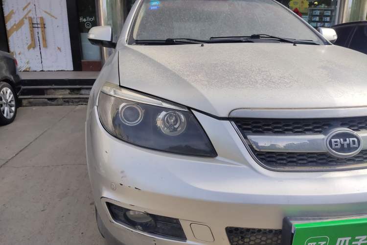 Used BYD S6 2011 2.0L Manual Luxury Edition Right Front Headlight