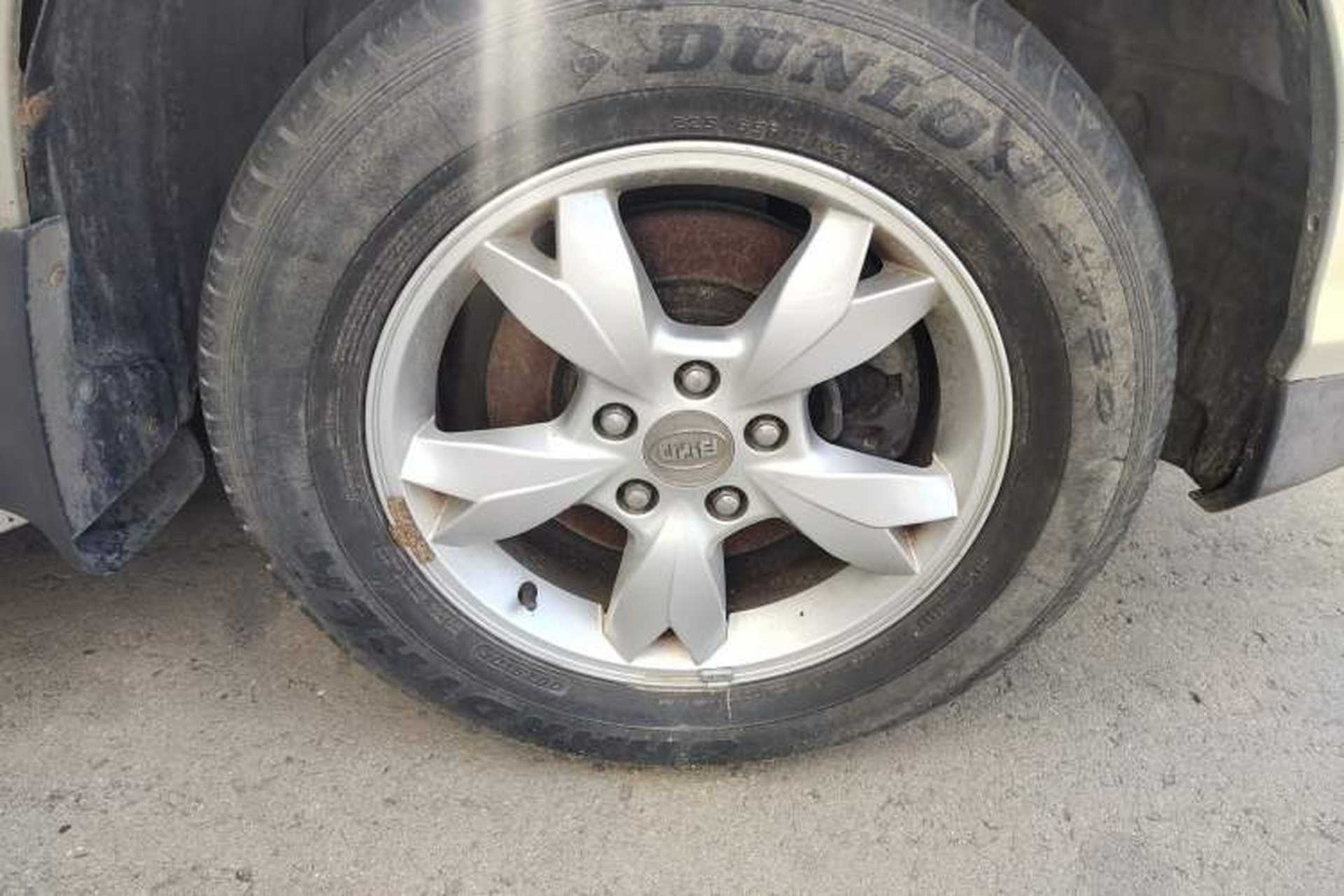 Used BYD S6 2011 2.0L Manual Luxury Edition Right Front Wheel Hub
