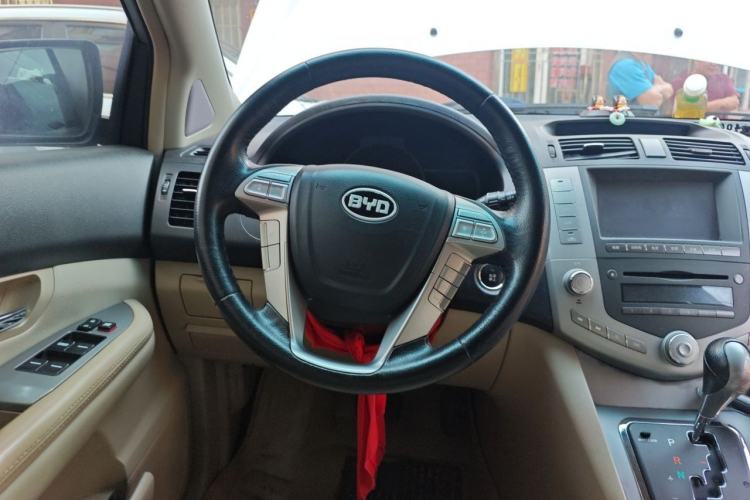 Used BYD S6 2011 2.4L Automatic Luxury Edition Steering Wheel