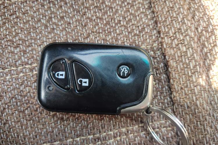 Used BYD S6 2011 2.0L Manual Luxury Edition Vehicle Key