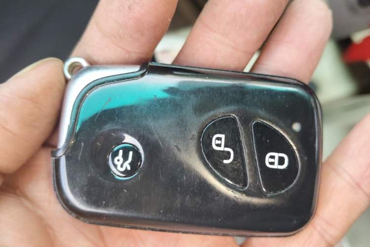 Used BYD S6 2011 2.0L Manual Luxury Edition Vehicle Key