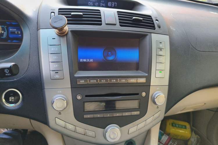Used BYD S6 2011 2.0L Manual Luxury Version Audio And AC Panel