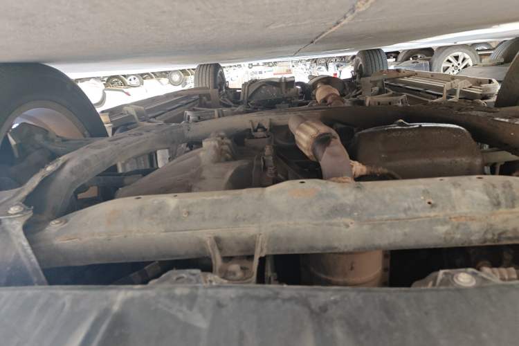 Used BYD S6 2011 2.0L Manual Luxury Version Chassis Front