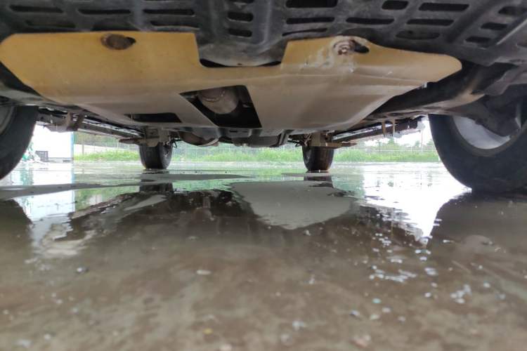 Used BYD S6 2011 2.0L Manual Luxury Version Chassis Front