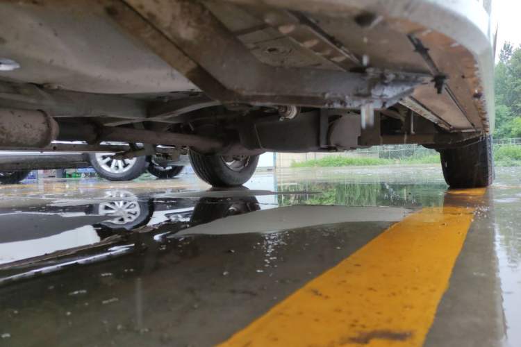Used BYD S6 2011 2.0L Manual Luxury Version Chassis Front Left