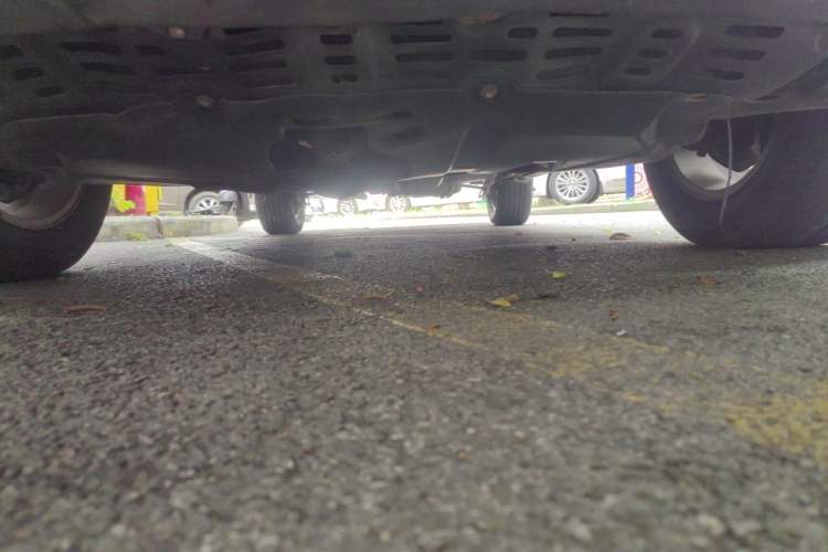 Used BYD S6 2011 2.0L Manual Luxury Version Chassis Front