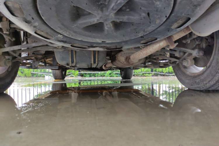 Used BYD S6 2011 2.0L Manual Luxury Version Chassis Rear