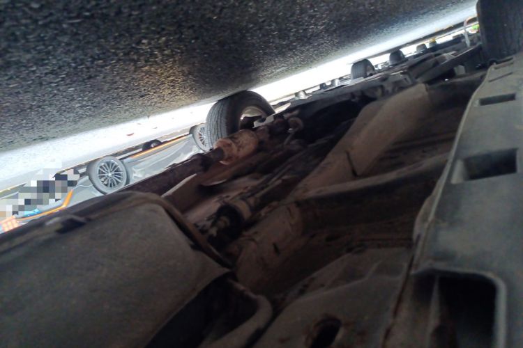 Used BYD S6 2011 2.0L Manual Luxury Version Chassis Rear Left