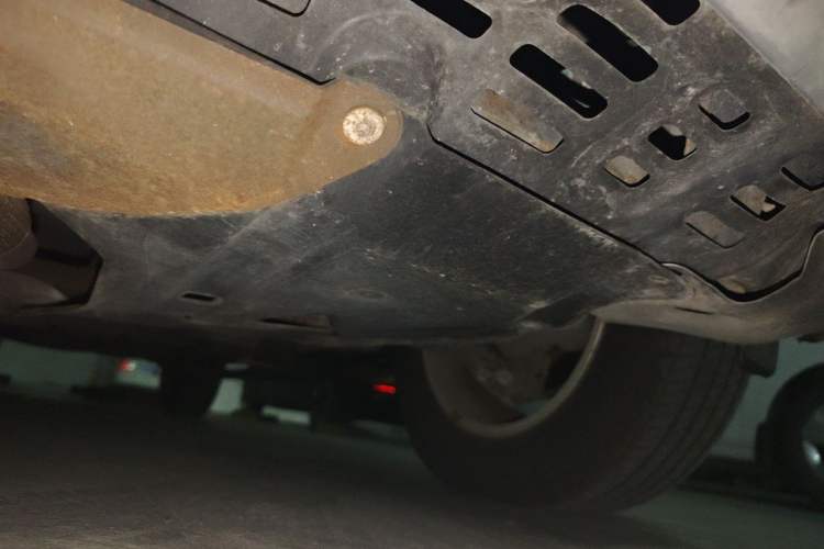 Used BYD S6 2011 2.0L Manual Luxury Version Chassis Rear Right