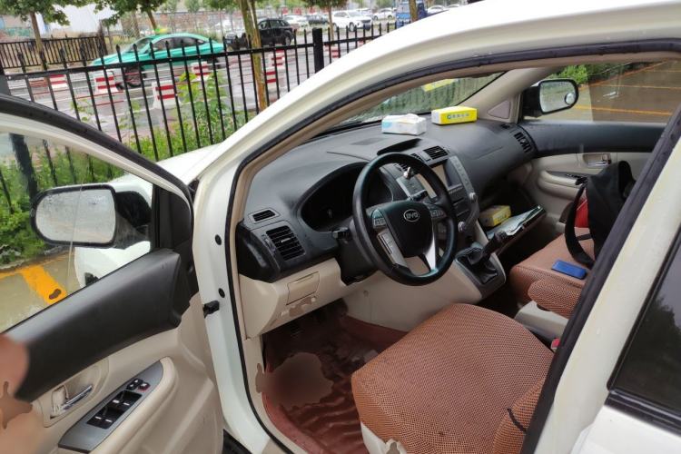 Used BYD S6 2011 2.0L Manual Luxury Version Driver Seat