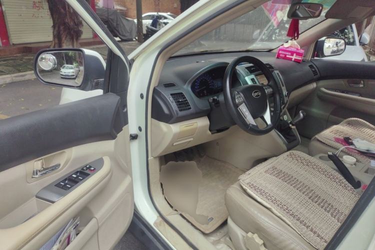 Used BYD S6 2011 2.0L Manual Luxury Version Driver Seat