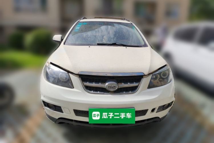 Used BYD S6 2011 2.4L Automatic Luxury Edition Front
