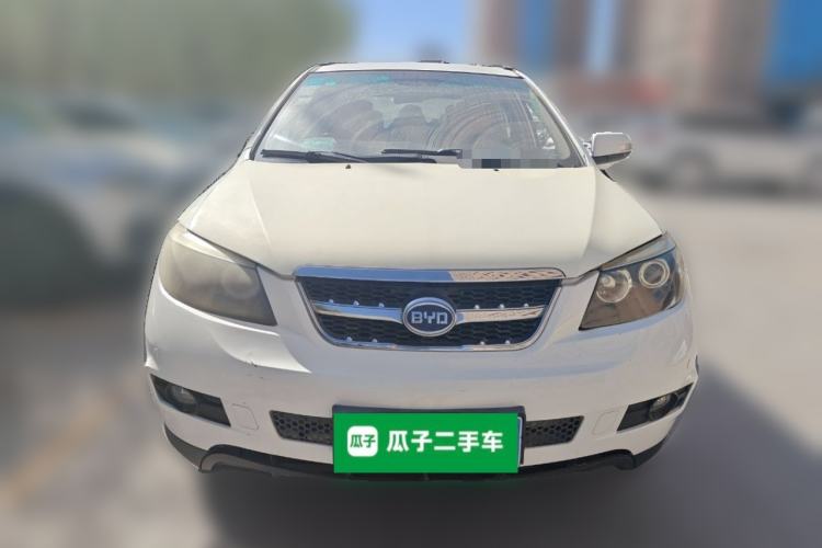 Used BYD S6 2011 2.0L Manual Luxury Version Front