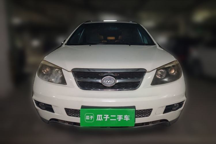 Used BYD S6 2011 2.0L Manual Luxury Version Front