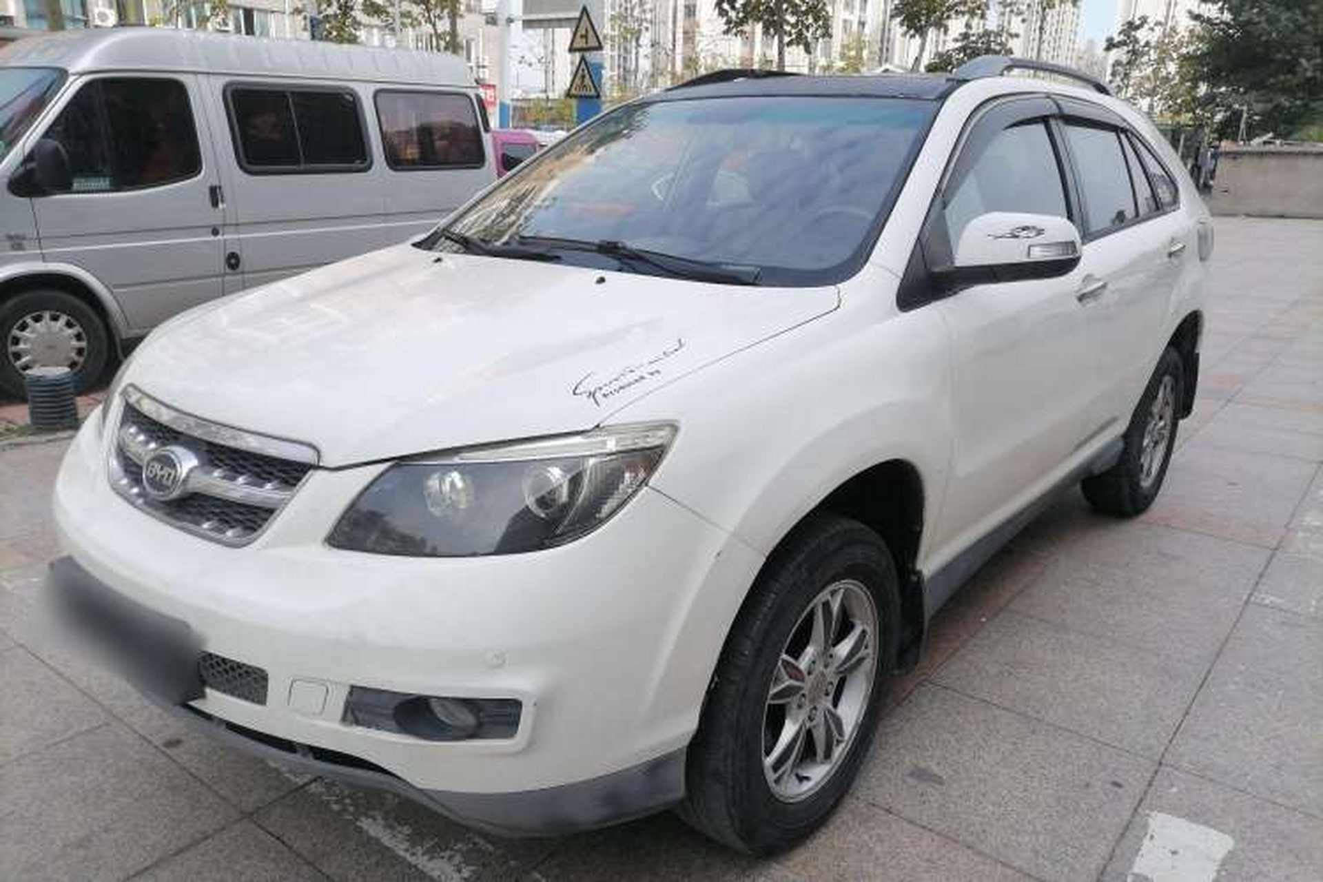 Used BYD S6 2011 2.4L Automatic Luxury Edition Front Left 45 Deg