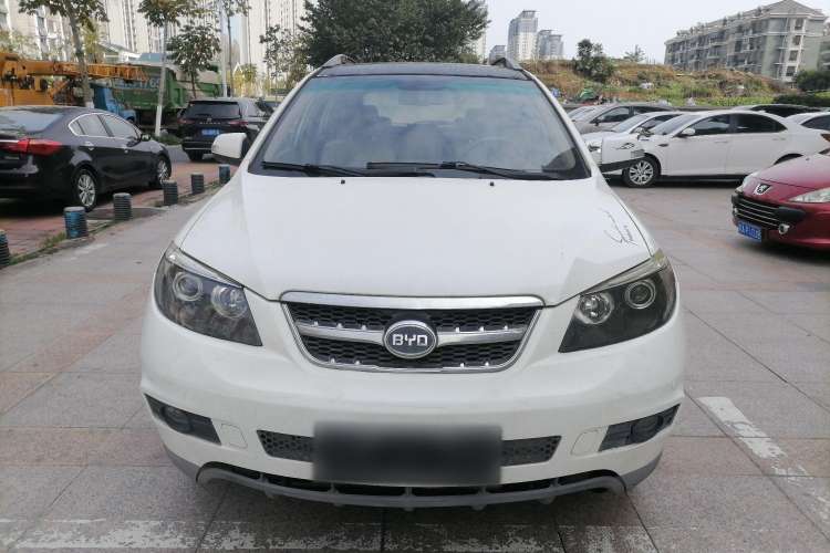 Used BYD S6 2011 2.4L Automatic Luxury Edition Front
