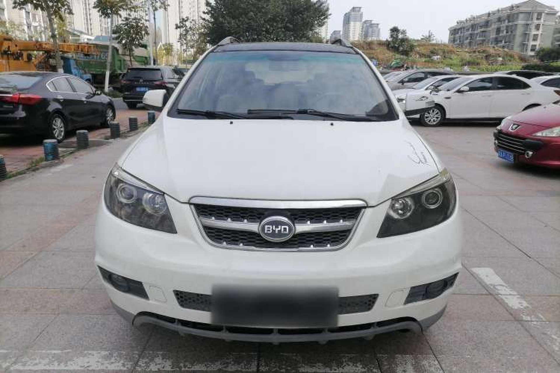 Used BYD S6 2011 2.4L Automatic Luxury Edition Front