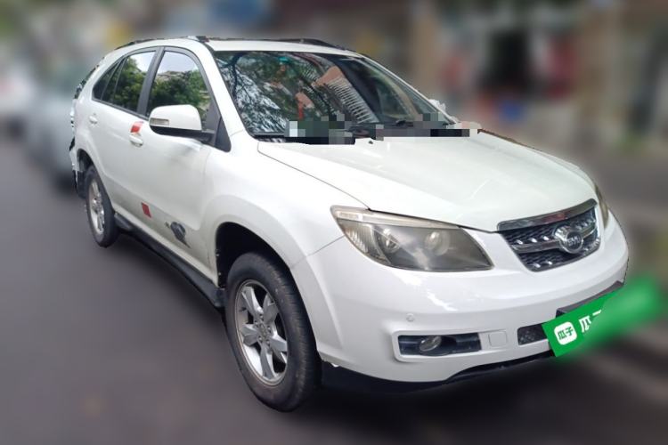 Used BYD S6 2011 2.0L Manual Luxury Version Front Right 45 Deg