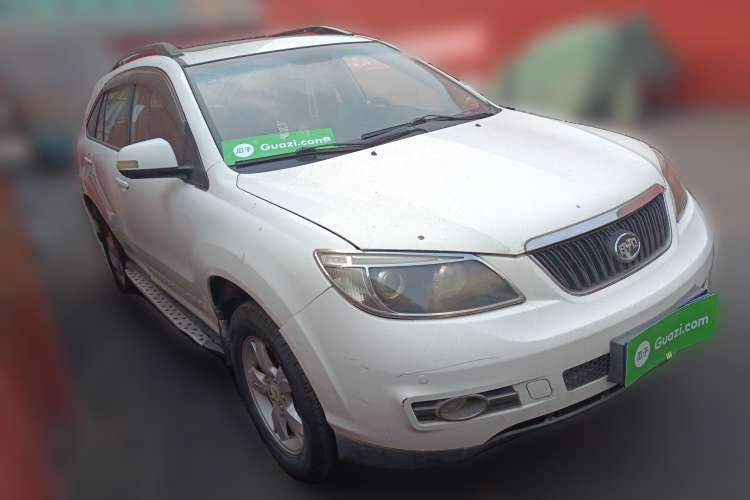 Used BYD S6 2011 2.0L Manual Luxury Version Front Right 45 Deg
