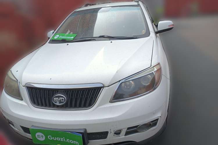 Used BYD S6 2011 2.0L Manual Luxury Version Front