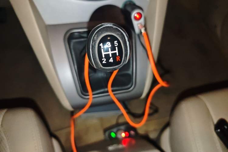 Used BYD S6 2011 2.0L Manual Luxury Version Gear Lever