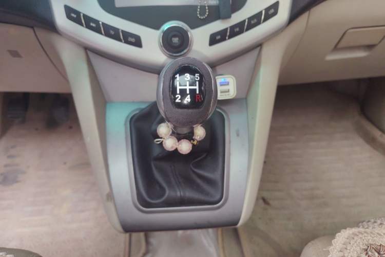 Used BYD S6 2011 2.0L Manual Luxury Version Gear Lever