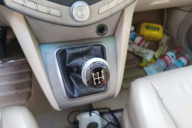 Used BYD S6 2011 2.0L Manual Luxury Version Gear Lever