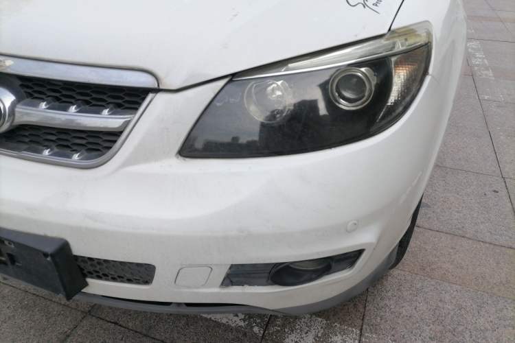 Used BYD S6 2011 2.4L Automatic Luxury Edition Left Front Headlight