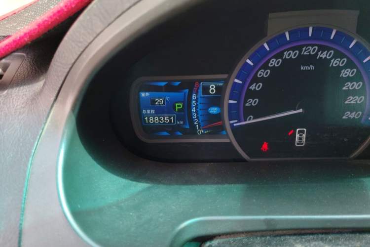 Used BYD S6 2011 2.4L Automatic Luxury Edition Odometer Close Up