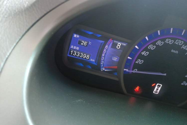 Used BYD S6 2011 2.0L Manual Luxury Version Odometer Close Up