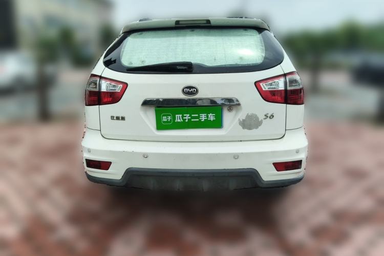 Used BYD S6 2011 2.0L Manual Luxury Version Rear