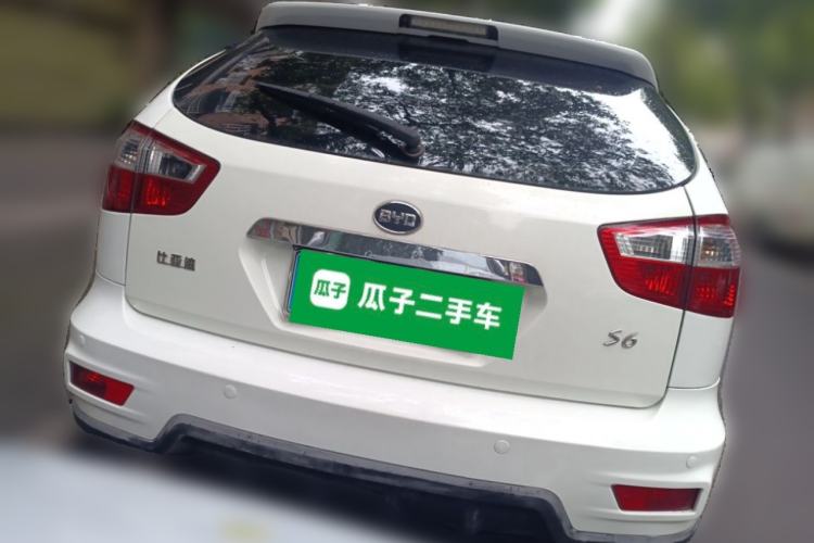Used BYD S6 2011 2.0L Manual Luxury Version Rear