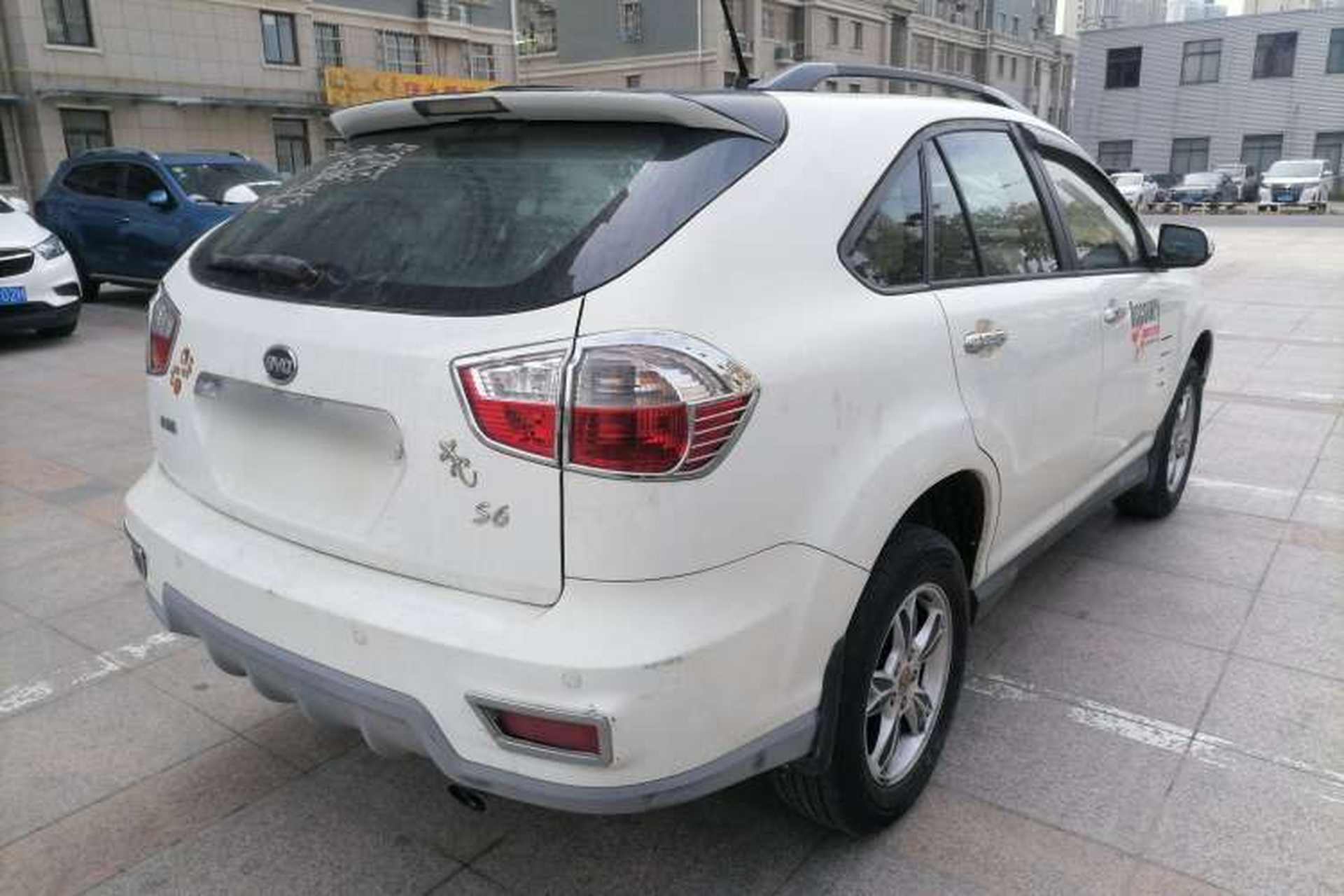 Used BYD S6 2011 2.4L Automatic Luxury Edition Rear Right 45 Deg