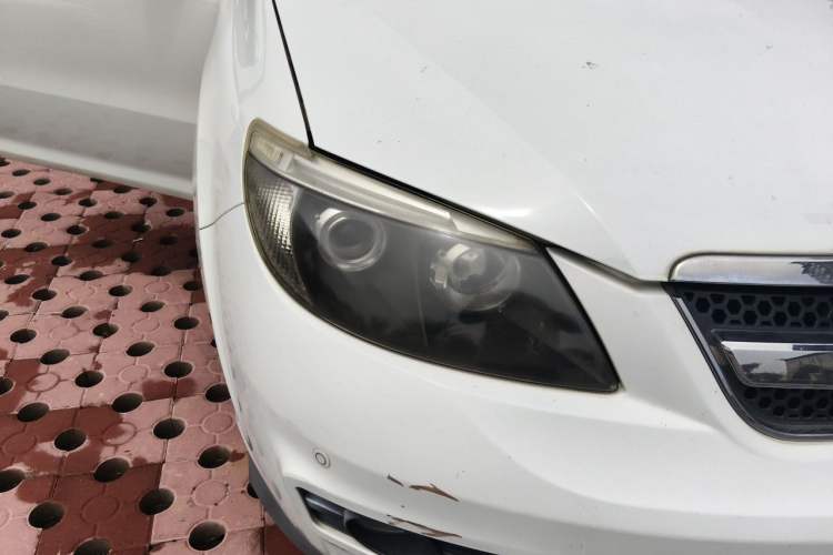 Used BYD S6 2011 2.0L Manual Luxury Version Right Front Headlight