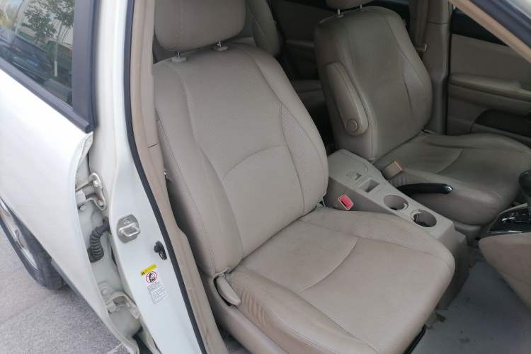 Used BYD S6 2011 2.4L Automatic Luxury Edition Right Front Seat