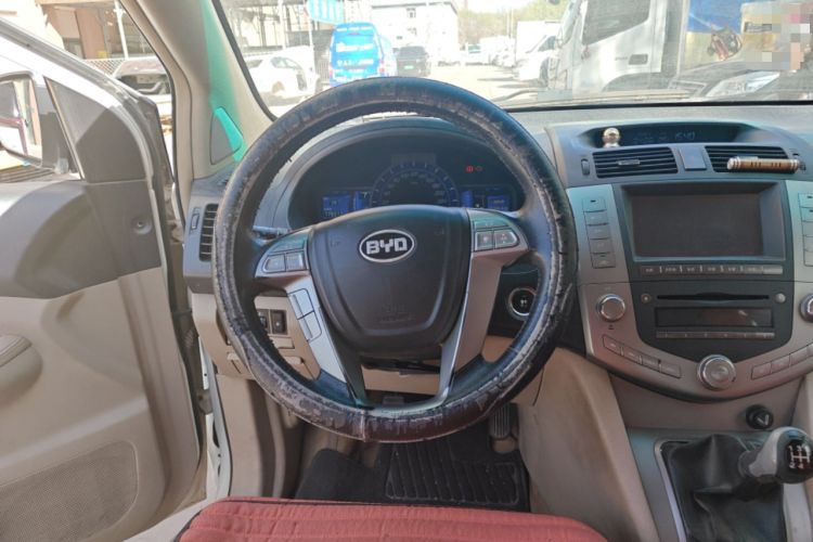Used BYD S6 2011 2.0L Manual Luxury Version Steering Wheel