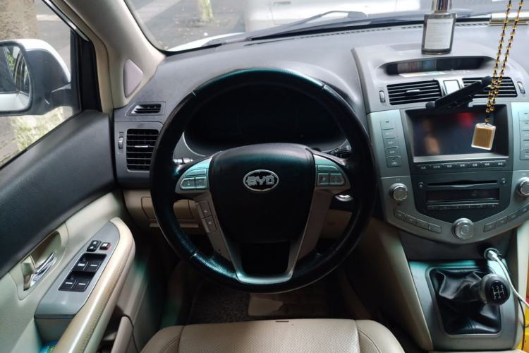 Used BYD S6 2011 2.0L Manual Luxury Version Steering Wheel