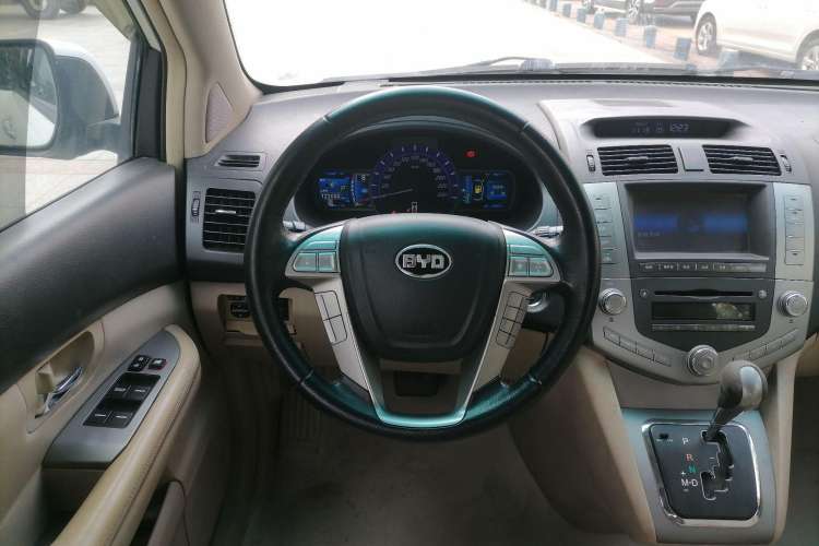Used BYD S6 2011 2.4L Automatic Luxury Edition Steering Wheel