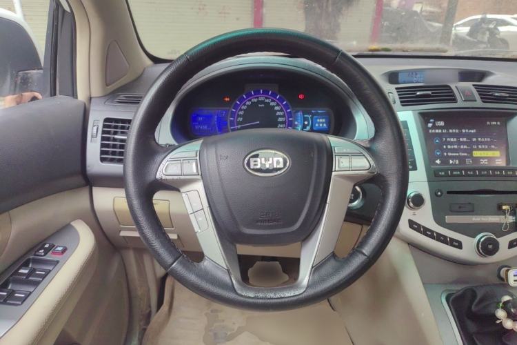 Used BYD S6 2011 2.0L Manual Luxury Version Steering Wheel