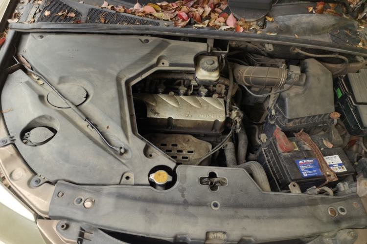 Used BYD S6 2011 2.4L Automatic Luxury Edition Engine Bay